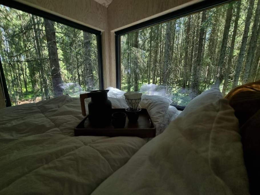 Treetop Ekne - Hytte I Skogen Med Hengebru Hotel Levanger Ngoại thất bức ảnh